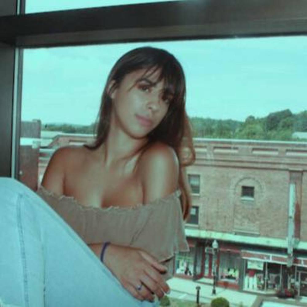 Meet your Posher, Alyssa